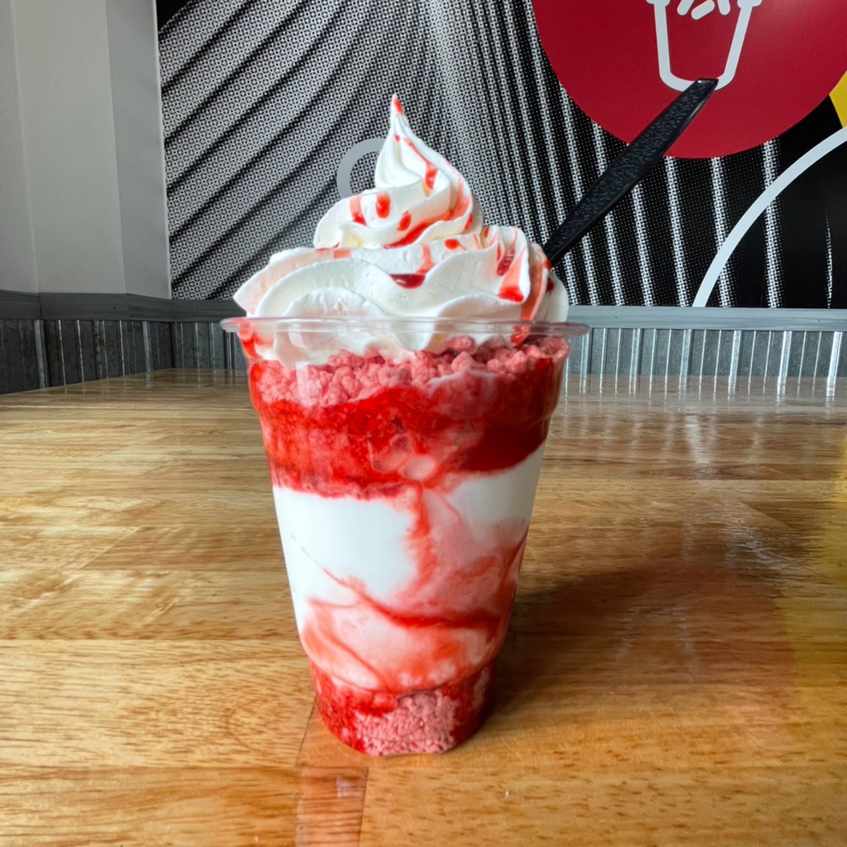 strawberry-crunch-sundae-odd-fodder